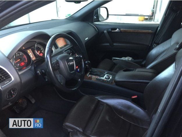 Second-hand Audi Q7 239 CP (175 kW) 2008 Negru SUV