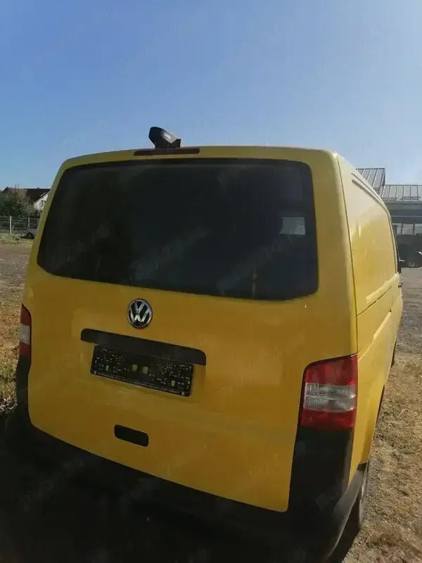 Utilizat 2014 VW T5 Van | 9.499 EUR (Preț OK) - Imagine 1/4