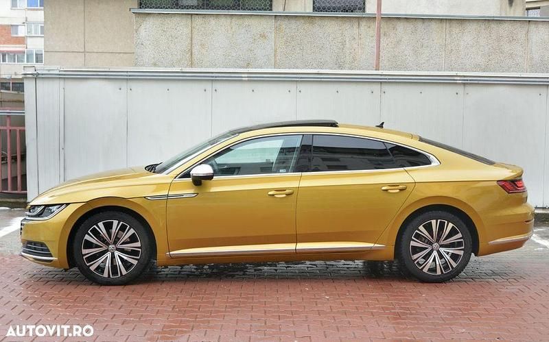 Second-hand VW Arteon Elegance 150 CP (110 kW) 2018 Culoaregalbeuriu Hatchback