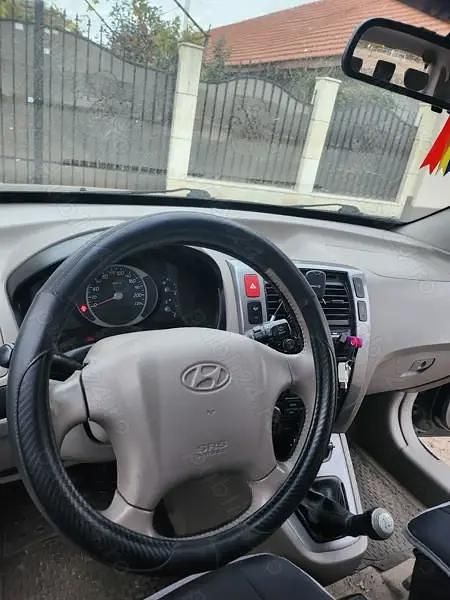 Utilizat 2005 Hyundai Tucson SUV | 3.000 EUR - Imagine 1/4