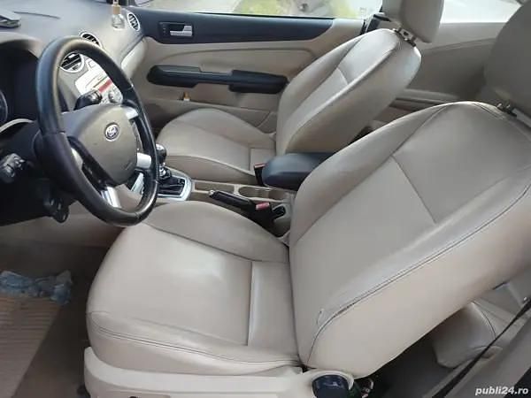 Second-hand Ford Focus 136 CP (100 kW) 2007 Auriu Cabrio