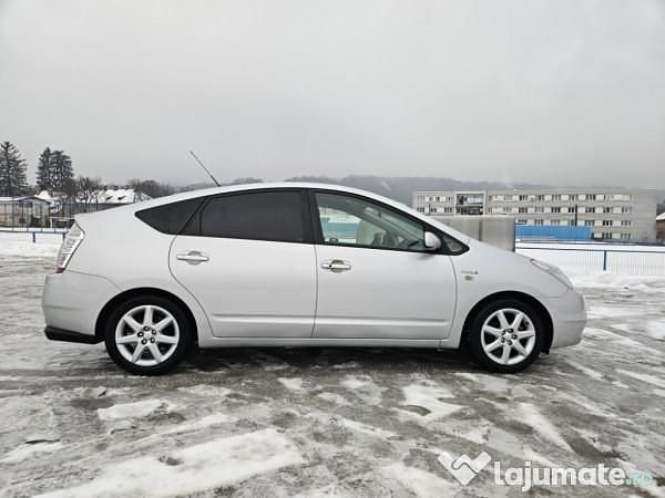 Second-hand Toyota Prius 110 CP (80 kW) 2006 Hatchback