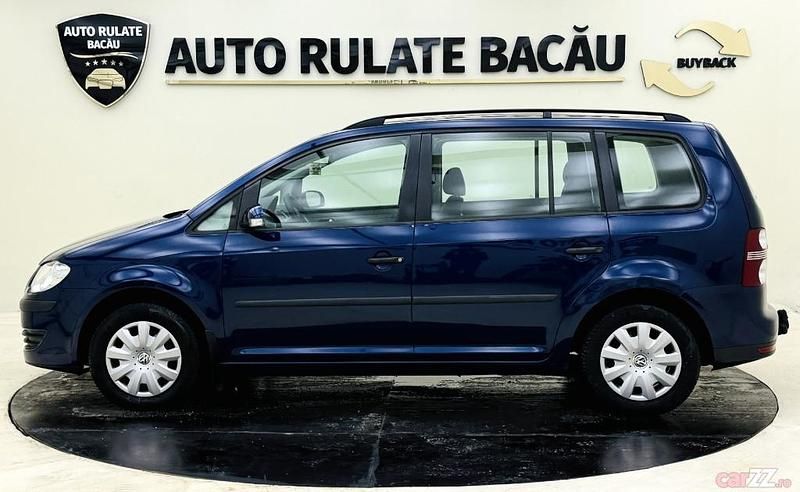 Second-hand VW Touran 105 CP (77 kW) 2007 Culoarealbastru Monovolum