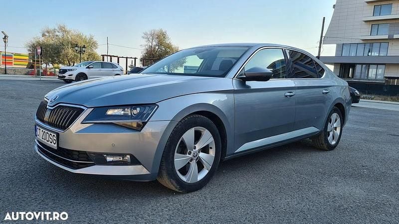 Culoaregri Utilizat 2016 Skoda Superb Ambition Berlinǎ | 14.850 EUR (Preț OK) - Imagine 1/4