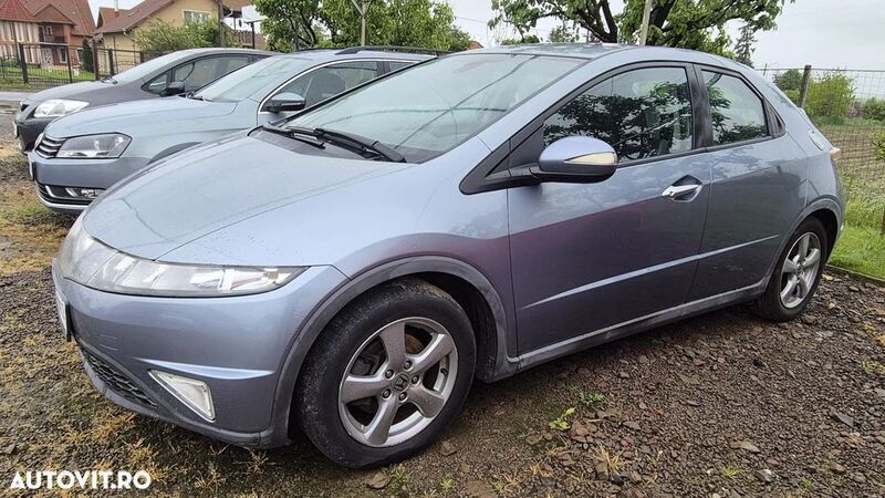 Second-hand Honda Civic Sport 83 CP (61 kW) 2006 Albastru Hatchback