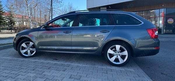 Gri Utilizat 2017 Skoda Octavia Style Break | 9.050 EUR (Preț bun) - Imagine 1/4