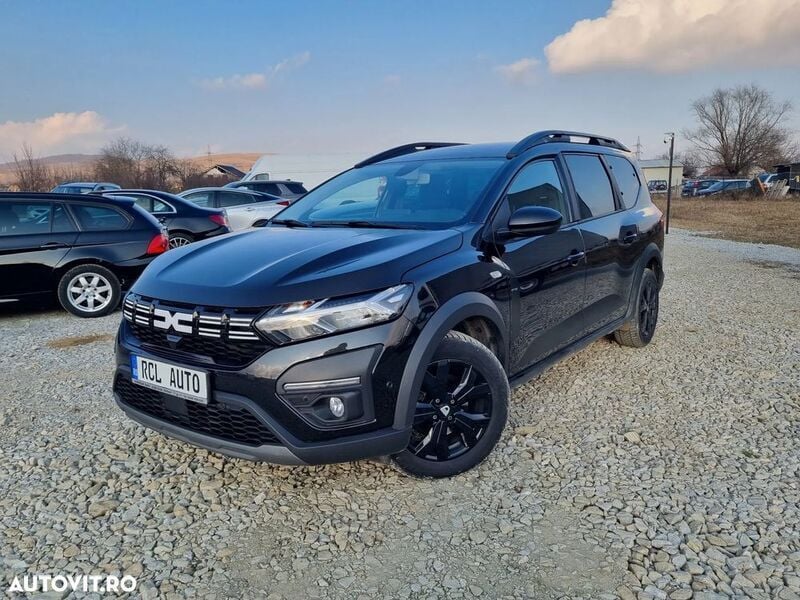 Negru Utilizat 2023 Dacia Jogger Extreme Monovolum | 14.999 EUR (Preț OK) - Imagine 1/4