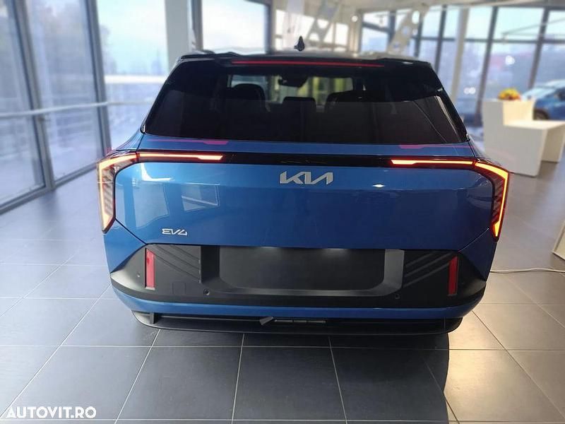 Nouă Kia EV4 150 kW (204 CP) 2025 Culoarealbastru Hatchback