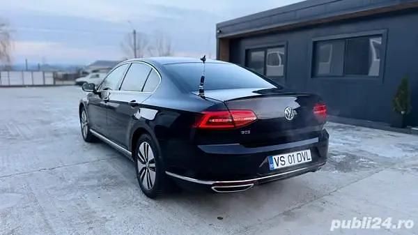 Negru Second-hand 2019 VW Passat GTE Berlinǎ | 13.300 EUR (Super Preț) - Imagine 1/4