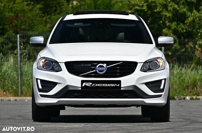 Alb Utilizat 2017 Volvo XC60 R-Design SUV | 16.970 EUR (Super Preț) - Imagine 1/4