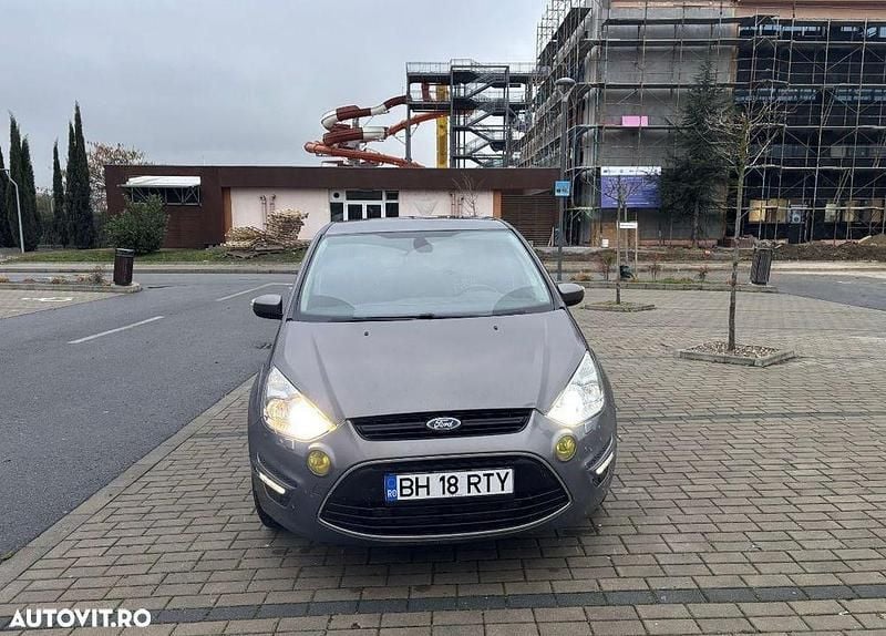 Second-hand Ford S-MAX Titanium 140 CP (102 kW) 2014 Culoaregri Monovolum