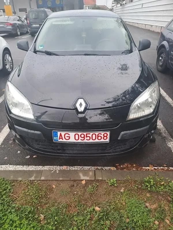Utilizat 2011 Renault Mégane III Hatchback | 4.000 EUR (Preț OK) - Imagine 1/4