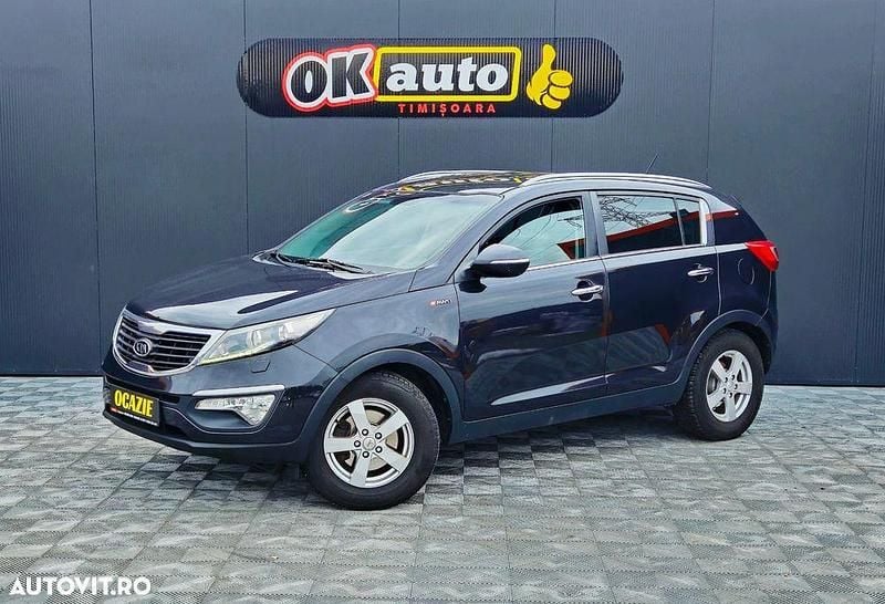 Culoarenegru Utilizat 2011 Kia Sportage SUV | 8.900 EUR (Preț OK) - Imagine 1/4