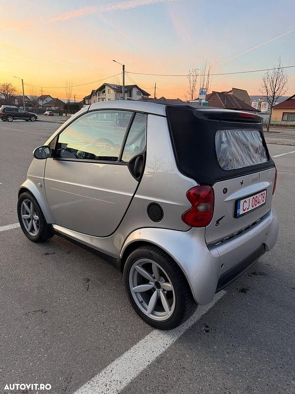 Second-hand Smart ForTwo Cabrio Passion 41 CP (30 kW) 2003 Culoareargint Cabrio
