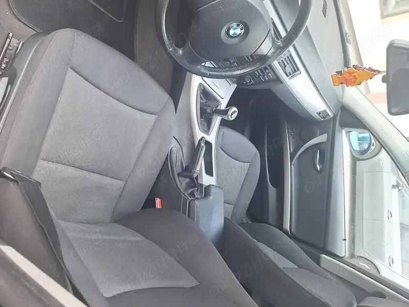 Second-hand BMW 320 163 CP (119 kW) 2005 Berlinǎ