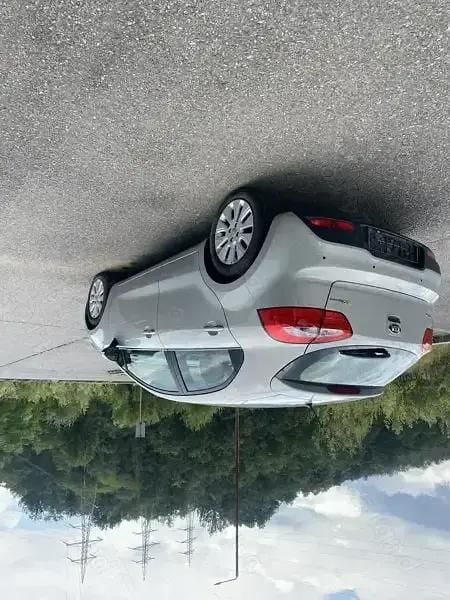 Second-hand Kia Rio 75 CP (55 kW) 2012 Hatchback