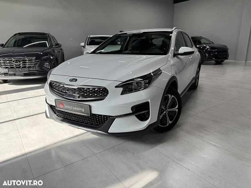 Culoarealb Utilizat 2021 Kia XCeed Spirit SUV | 18.860 EUR (Preț OK) - Imagine 1/4