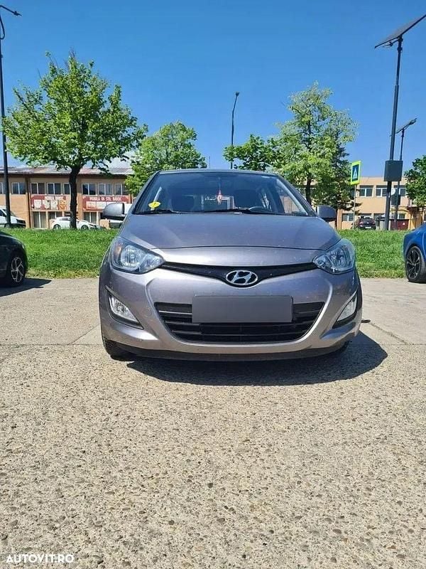 Culoaregri Second-hand 2012 Hyundai i20 Edition | 4.175 EUR (Preț bun) - Imagine 1/4