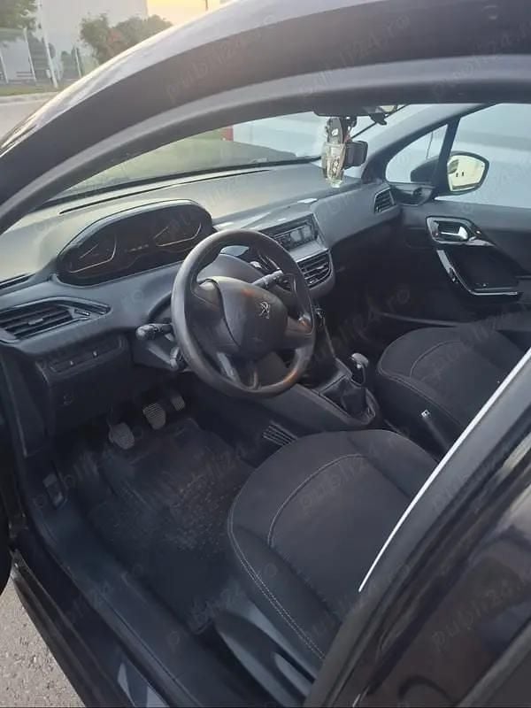 Second-hand Peugeot 208 60 CP (44 kW) 2016 Hatchback