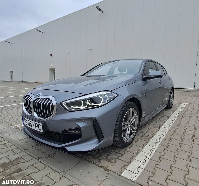 Gri Utilizat 2022 BMW 118 M Sport Hatchback | 21.390 EUR (Super Preț) - Imagine 1/4