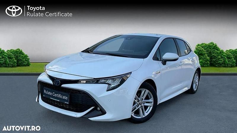 Culoarealb Utilizat 2021 Toyota Corolla Hatchback | 19.000 EUR (Puțin scump) - Imagine 1/4