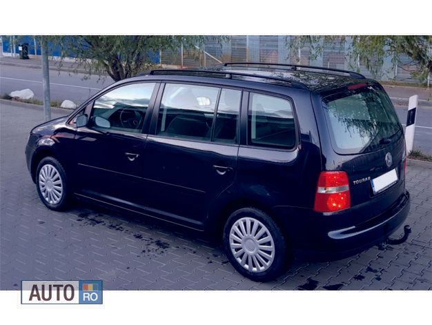 Second-hand VW Touran 103 CP (75 kW) 2004 Monovolum