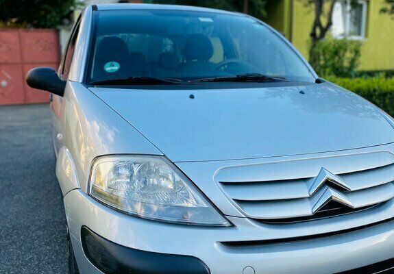 Gri Utilizat 2008 Citroën C3 Hatchback | 1.999 EUR - Imagine 1/4