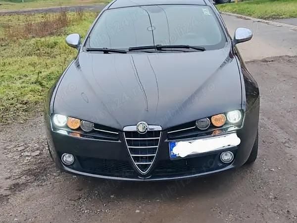 Second-hand Alfa Romeo 159 136 CP (100 kW) 2011 Negru Break