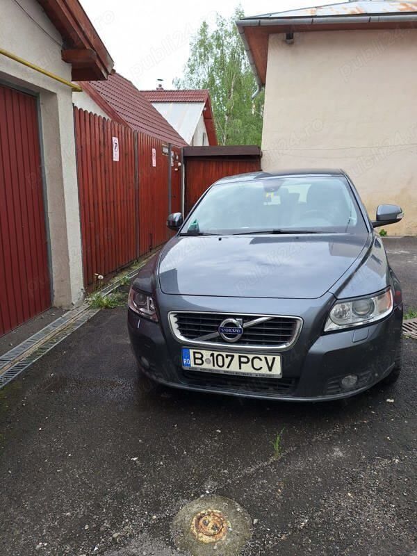 Gri Utilizat 2012 Volvo V50 Break | 4.499 EUR - Imagine 1/4