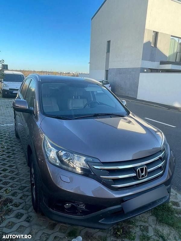Culoaremaro Utilizat 2014 Honda CR-V SUV | 9.900 EUR (Preț bun) - Imagine 1/4