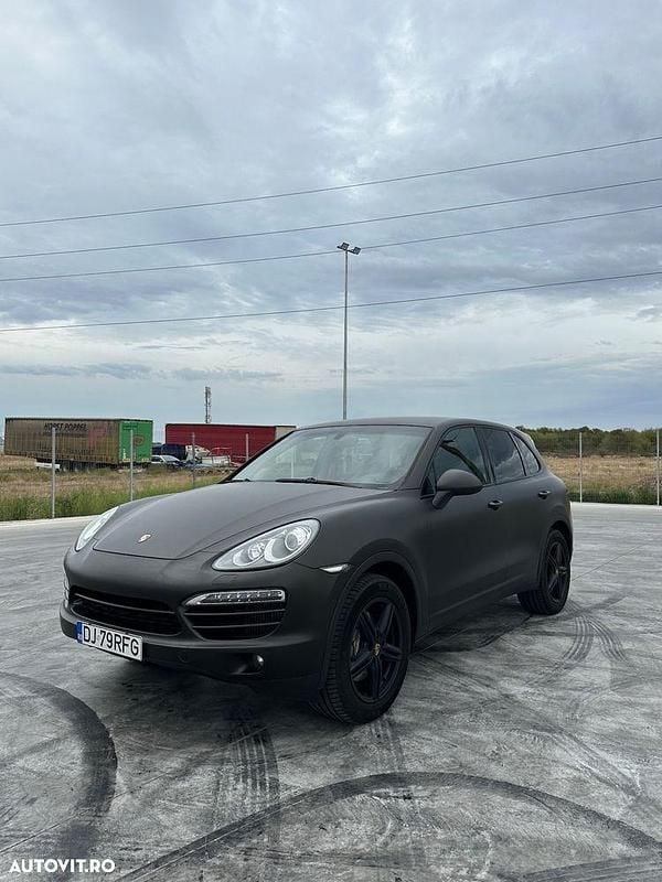Negru Utilizat 2014 Porsche Cayenne SUV | 18.999 EUR (Preț OK) - Imagine 1/4