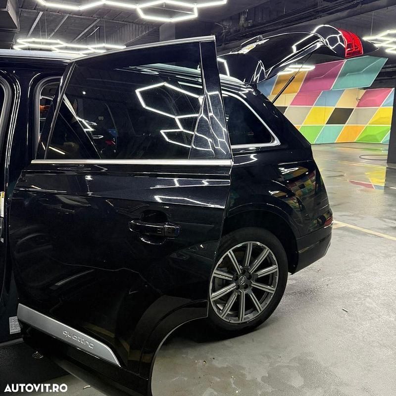 Second-hand Audi Q7 340 CP (250 kW) 2019 Negru SUV