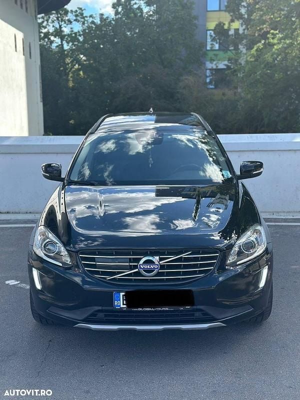 Culoarenegru Utilizat 2017 Volvo XC60 Momentum SUV | 13.450 EUR (Super Preț) - Imagine 1/4