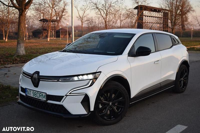 Second-hand Renault Mégane Equilibre 161 kW (220 CP) 2023 Culoarealb SUV