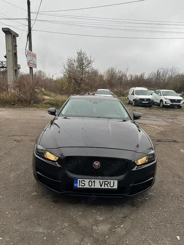 Utilizat 2019 Jaguar XE Berlinǎ | 18.000 EUR (Puțin scump) - Imagine 1/4