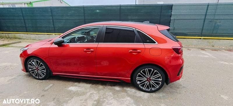 Second-hand Kia Ceed 204 CP (150 kW) 2020 Culoareportocaliu Hatchback