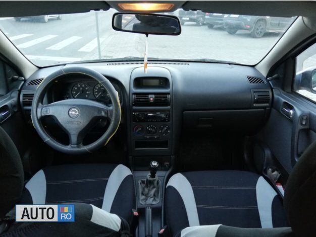 Second-hand Opel Astra 84 CP (61 kW) 2002 Gri Berlinǎ