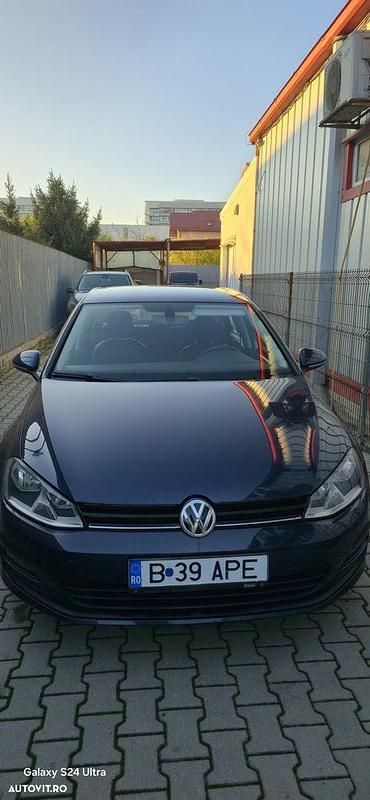 Culoarealbastru Utilizat 2015 VW Golf VII Comfortline Hatchback | 12.500 EUR (Scump) - Imagine 1/4