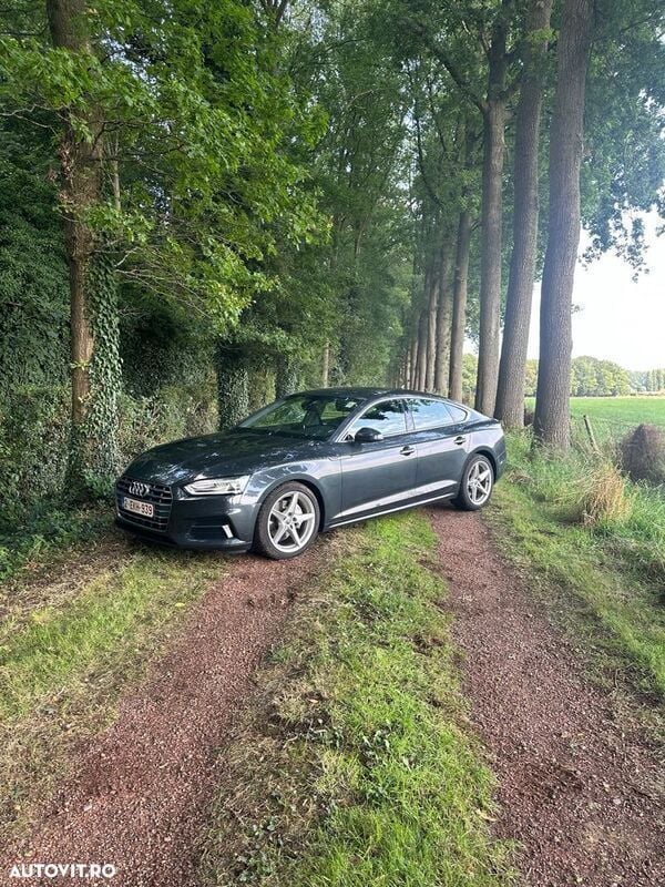 Albastru Utilizat 2019 Audi A5 Sportback Design Berlinǎ | 21.500 EUR (Preț bun) - Imagine 1/4