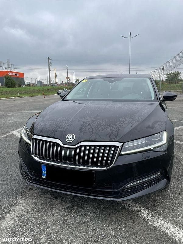Culoarenegru Utilizat 2021 Skoda Superb Ambition Berlinǎ | 22.000 EUR (Preț OK) - Imagine 1/4