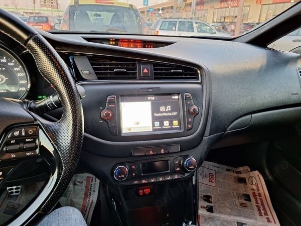 Second-hand Kia Ceed 136 CP (100 kW) 2018 Roșu Hatchback