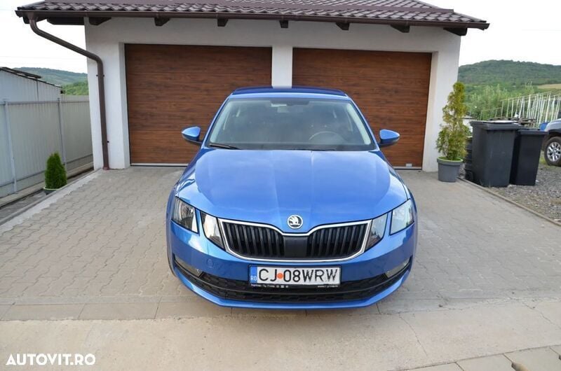 Albastru Utilizat 2019 Skoda Octavia Berlinǎ | 10.900 EUR (Preț bun) - Imagine 1/4