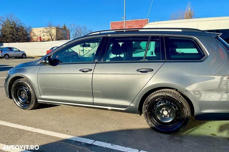 Second-hand VW Golf VIII Life 116 CP (85 kW) 2020 Culoaregri Break