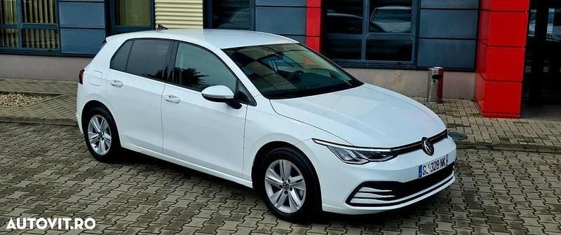 Second-hand VW Golf VIII Life 116 CP (85 kW) 2023 Culoarealb