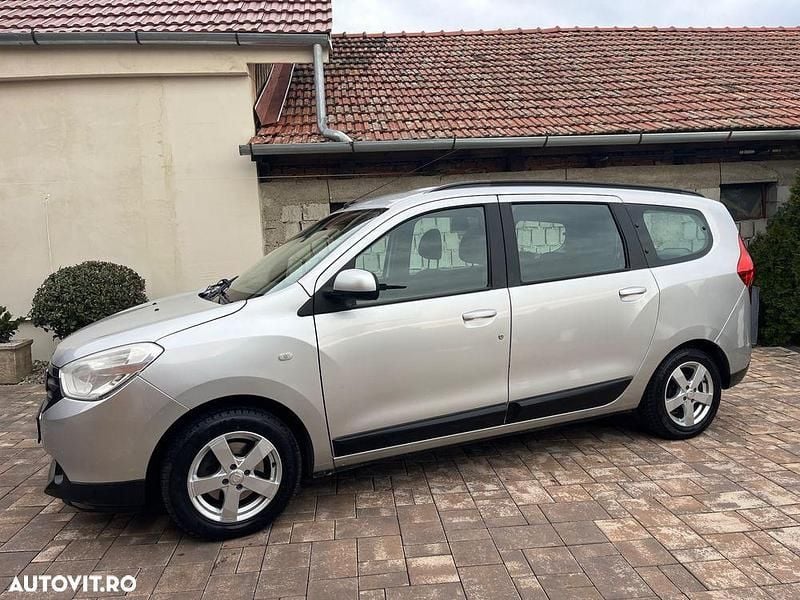 Second-hand Dacia Lodgy Prestige 107 CP (78 kW) 2013 Culoareargint Monovolum