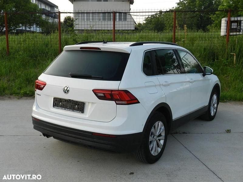 Second-hand VW Tiguan Highline 150 CP (110 kW) 2020 Culoarealb SUV