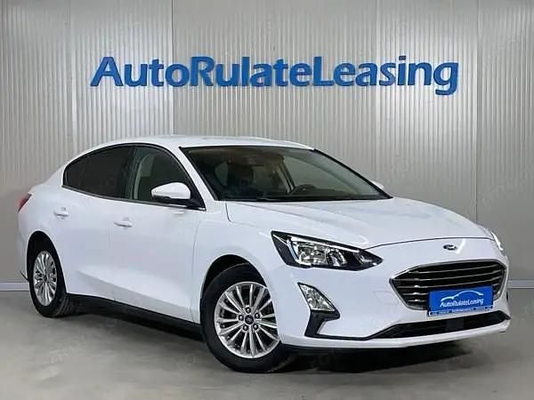 Second-hand Ford Focus Titanium 120 CP (88 kW) 2021 Culoarealb Berlinǎ
