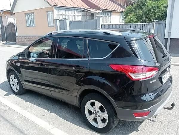 Second-hand Ford Kuga 140 CP (102 kW) 2013 Negru SUV