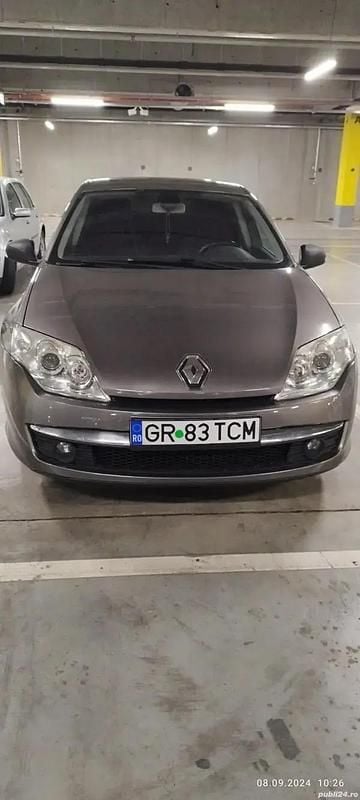 Utilizat 2009 Renault Latitude Berlinǎ | 3.850 EUR - Imagine 1/4