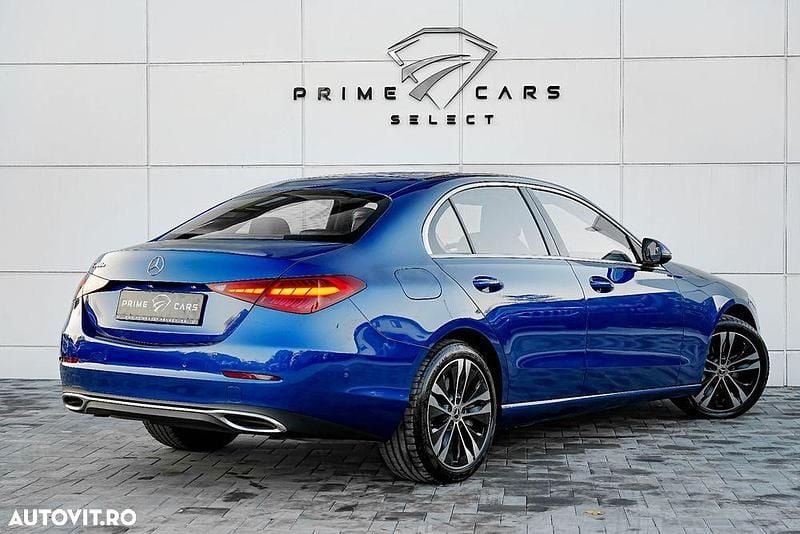 Second-hand Mercedes C300e Avantgarde 320 CP (235 kW) 2022 Culoarealbastru Berlinǎ